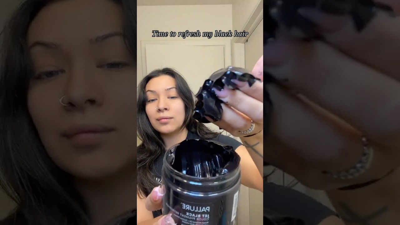Refreshing my jet black hair 👩🏻✨ #pallure #jetblackhair #colormask