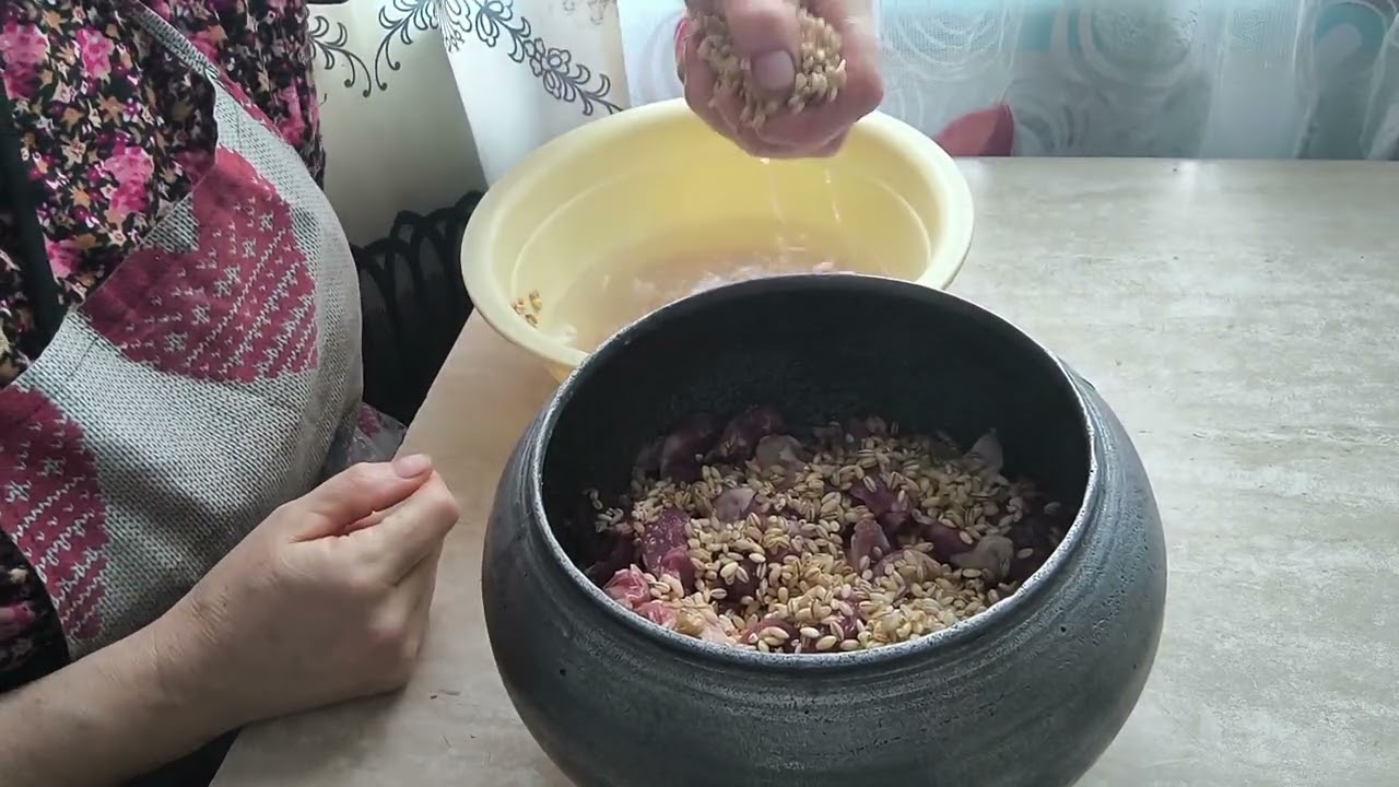 Готую перлову кашу у печі 