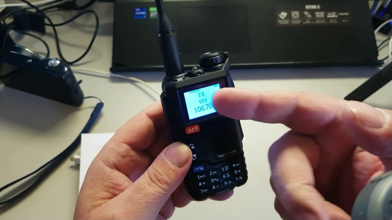 TEST:Quan Sheng UV 5r Plus Walkie Talkie - Antenne & Empfang KERNSCHROTT - CE Zulassung + Funkstille