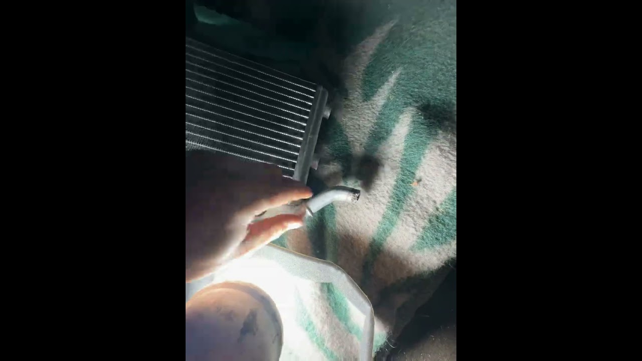 Это продолжение видео Замены радиатора печки отопителя на Фиат Добло 1.4 бензин.