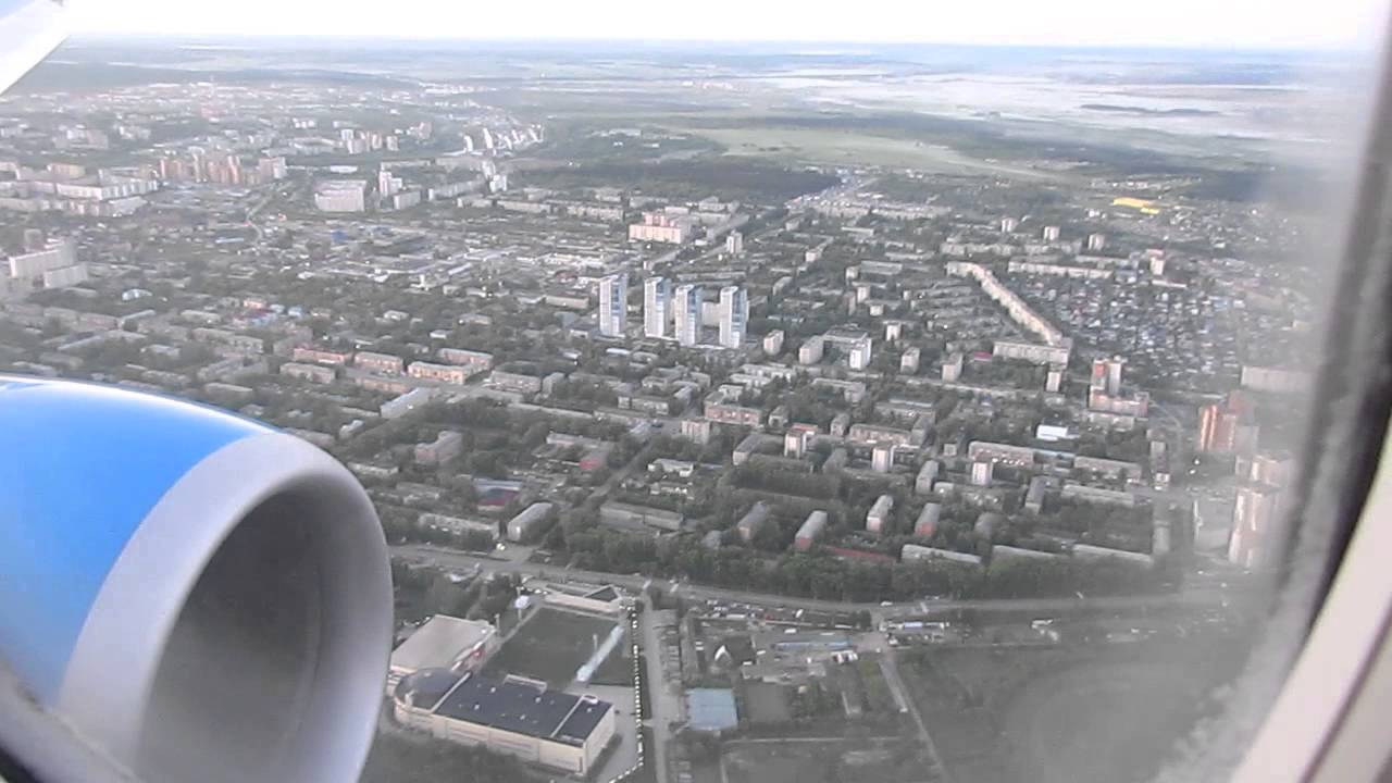 26.05.2015. Рейс Москва - Пермь. Посадка в Перми Боинг-737-800.