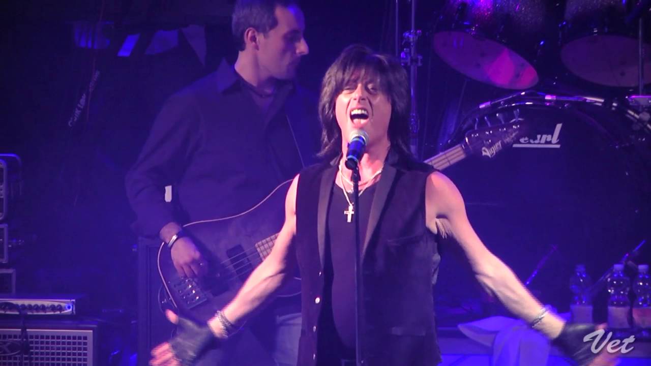 Joe Lynn Turner with Unicorn - Catch The Rainbow (live)