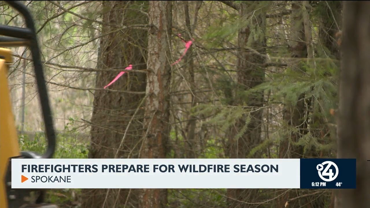 Пожарные готовятся к сезону лесных пожаров.