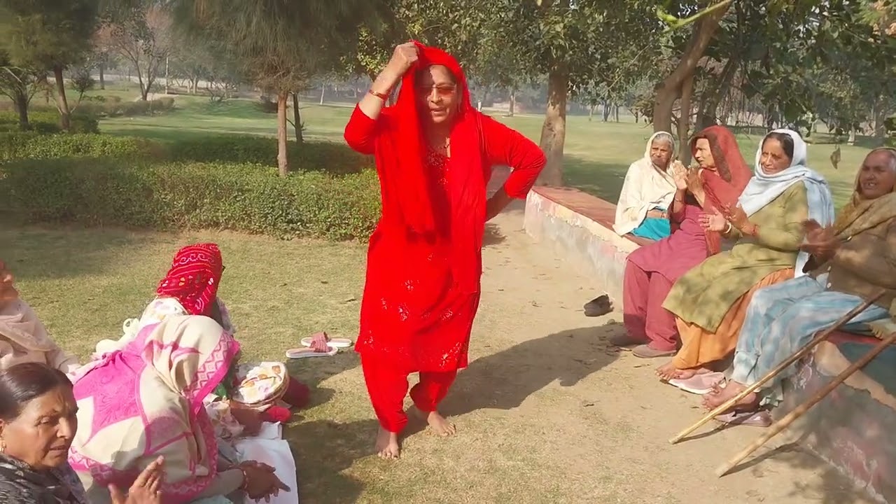 क्या गजब गायाॅ लुगाईयान दखेरी सत्संग मै जागी🙏🙏🎉🎉