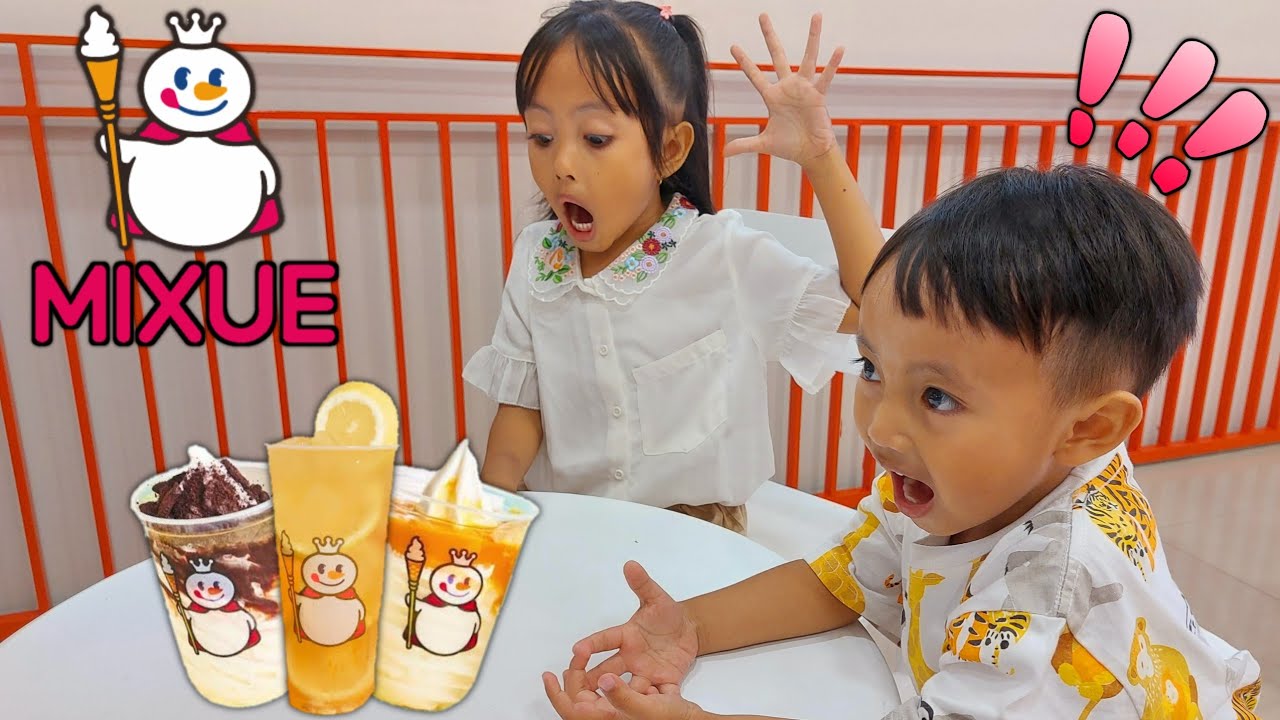 Sabil & Bilal Nyobain Makan Ice Cream MIXUE di Mojokerto