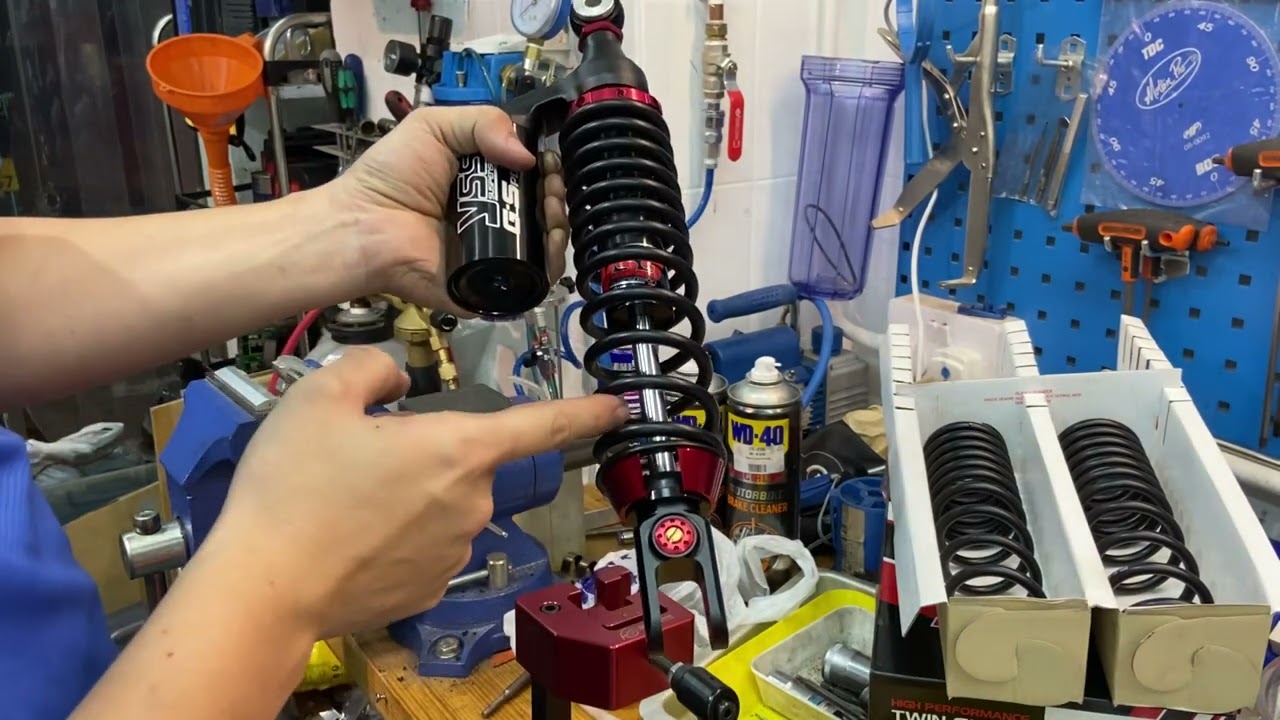 PCX160 YSS G-sport shock install