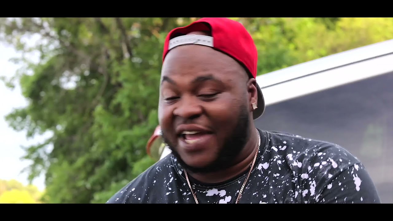Walk a Mile - Dallas feat Yung Citty ( OFFICIAL MUSIC VIDEO)