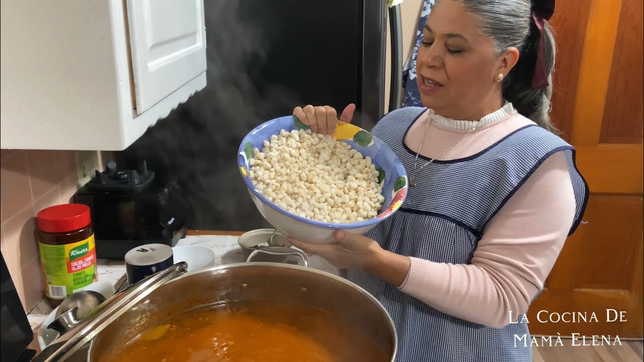 Delicioso Pozole Rojo! - Mamà Elena