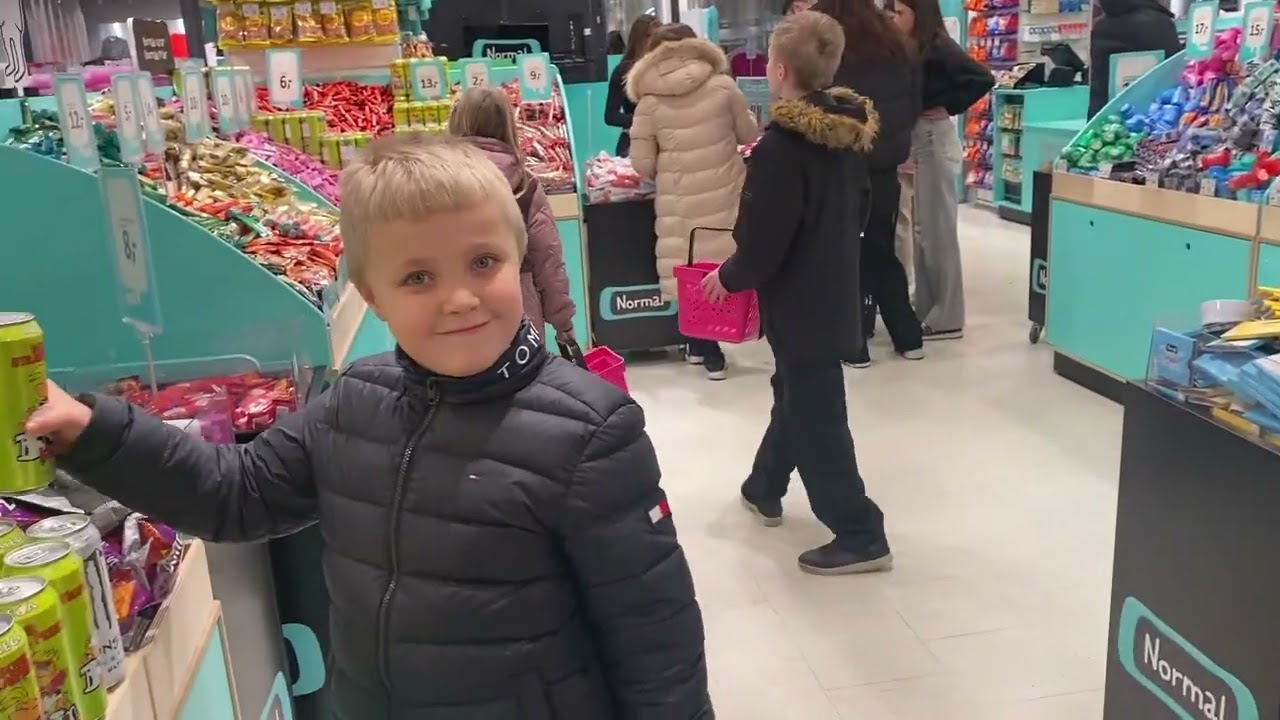 Ungerne får penge af farfar og ville ud og shoppe 😁🤑🤑