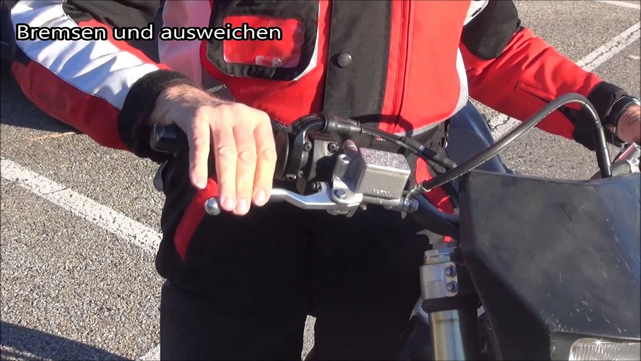 CORNU MASTER SCHOOL : Maîtrise de sa moto / Motorrad Beherrschung