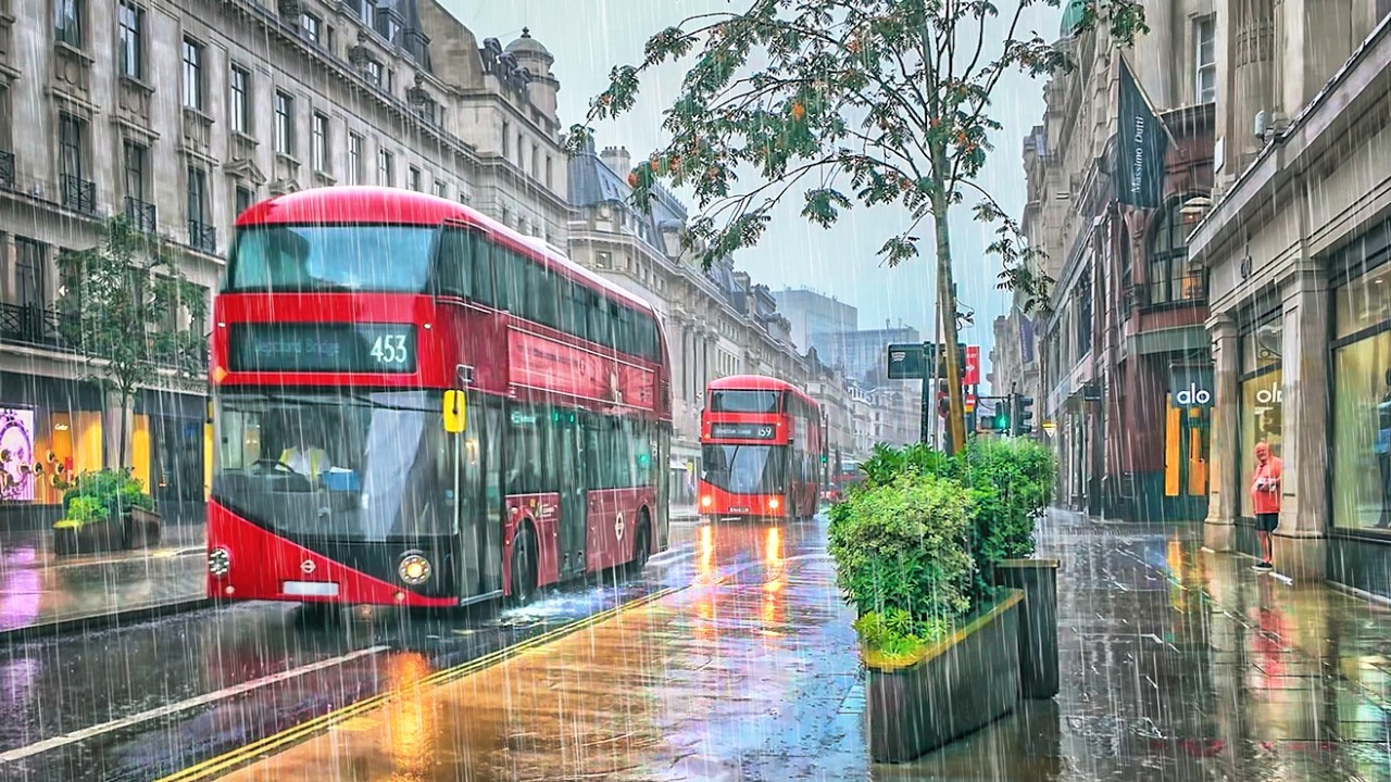 London Heavy Rain Walk | Central London City Streets Walking Tour in Rainy West End | 4K HDR
