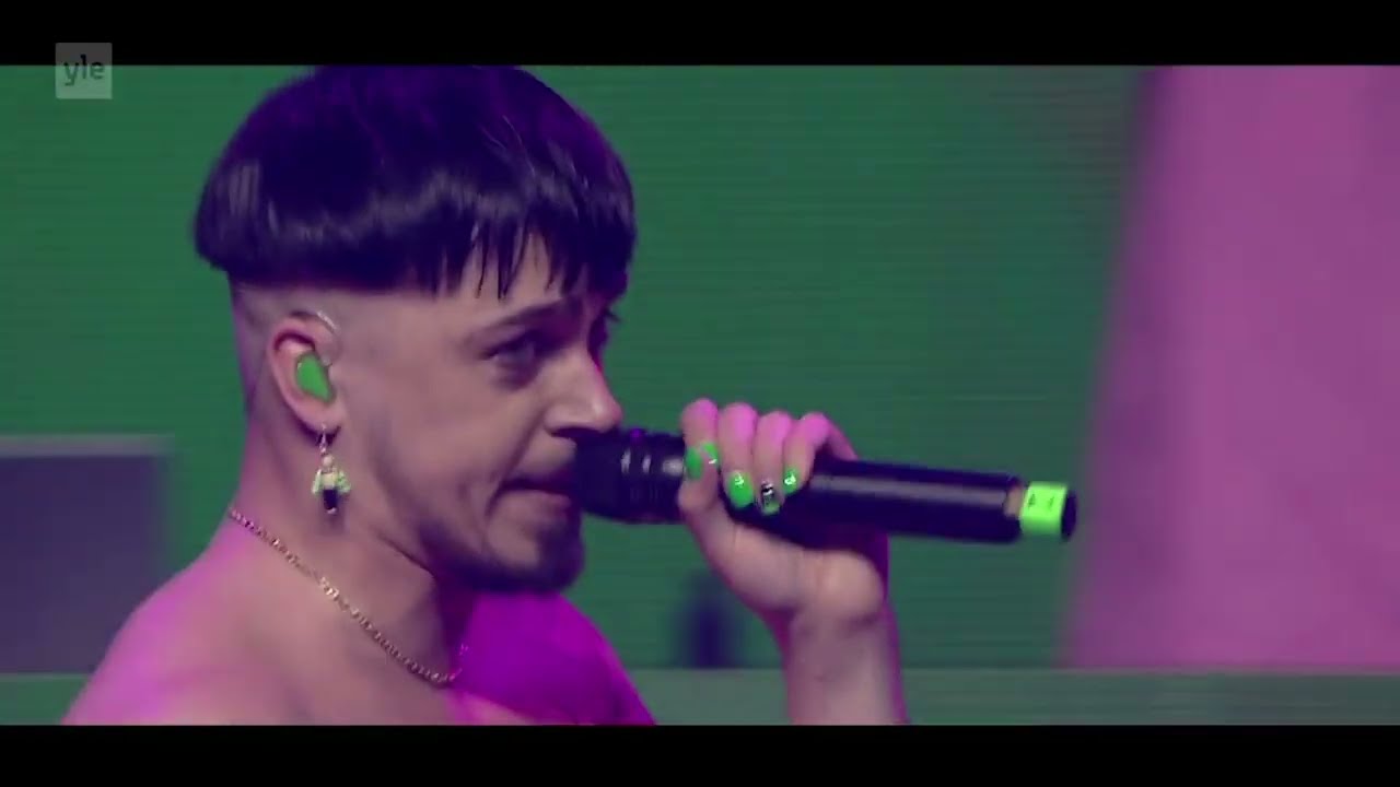 Käärijä - Välikuolema (Live At The Helsinki Ice Hall Black Box)