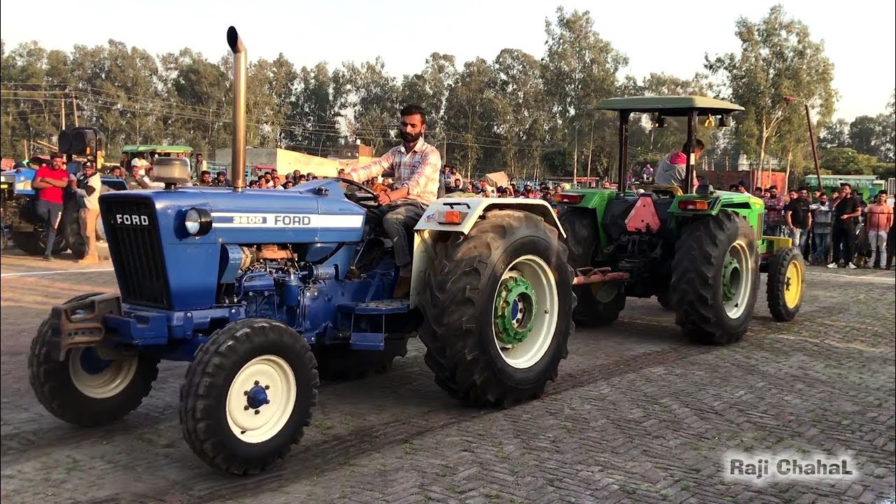 Ford 3600 vs John Deere 5310 - Tractor Tochan