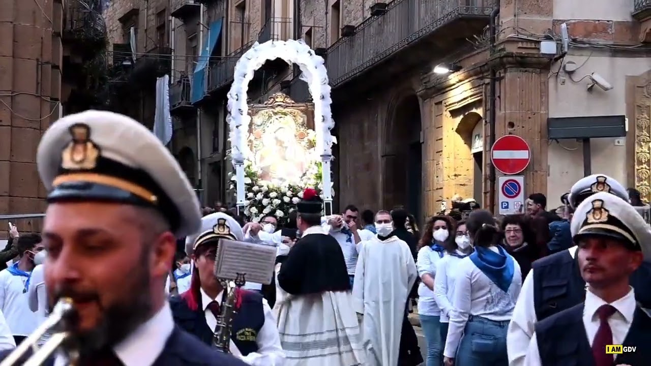 Processione del 2 maggio della Madonna di Piazza Vecchia a Piazza Armerina