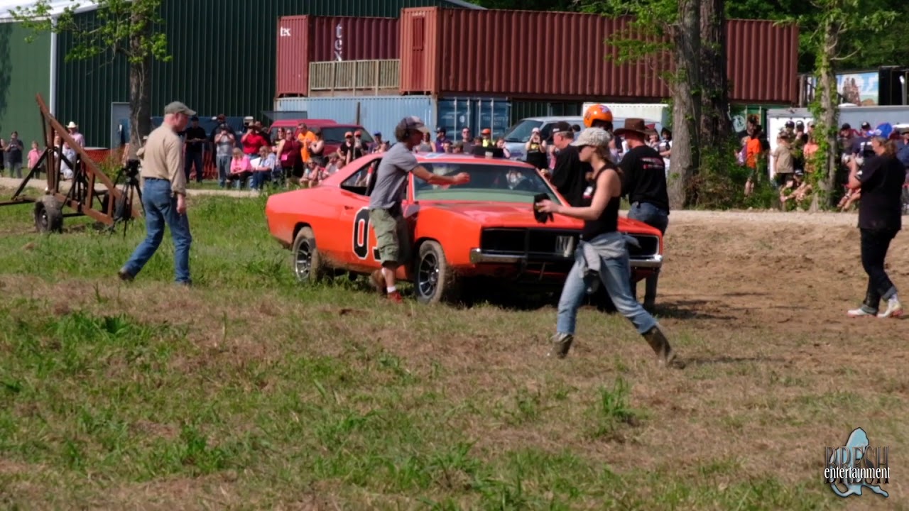 John Schneider's 1st Ever Jump in The General Lee