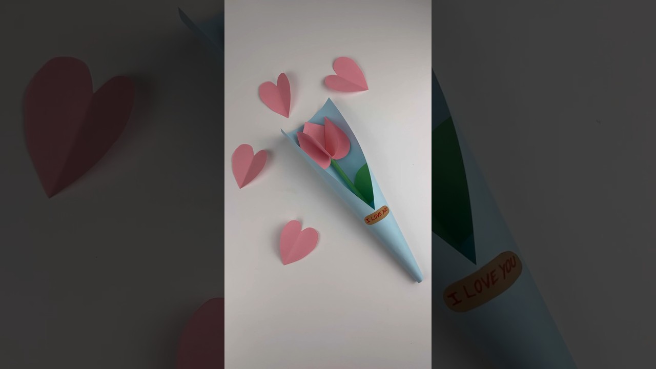 Tulip Bouquet / Buqu&ecirc; de tulipa 🌷 #flowers #papercraft #cutegiftideas #aesthetic #giftsideas #diy