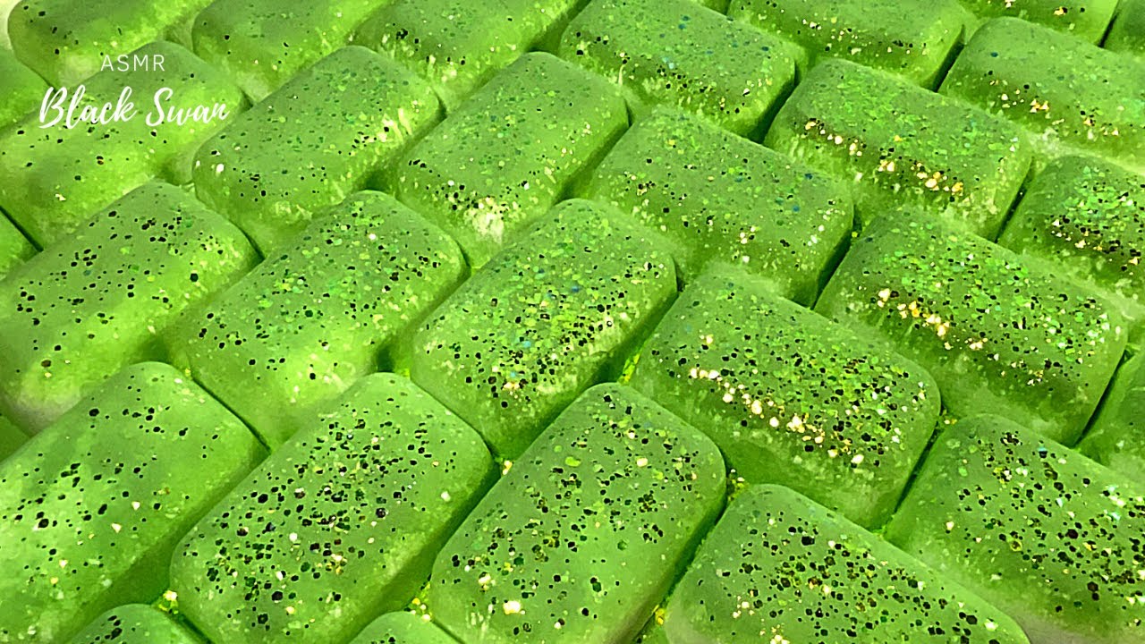 💚 Satisfying Green ASMR Baking Soda Crush #asmr #satisfying
