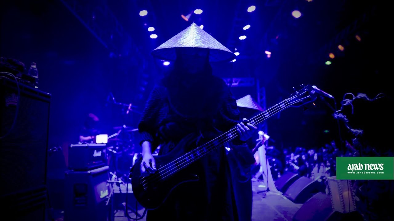 Chinese metal band digs out ancient poetry