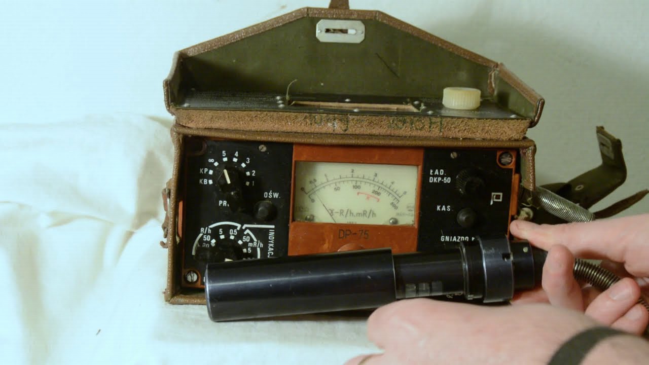 wojskowy rentgenoradiometr DP-75 - Polish military combined radiation meter