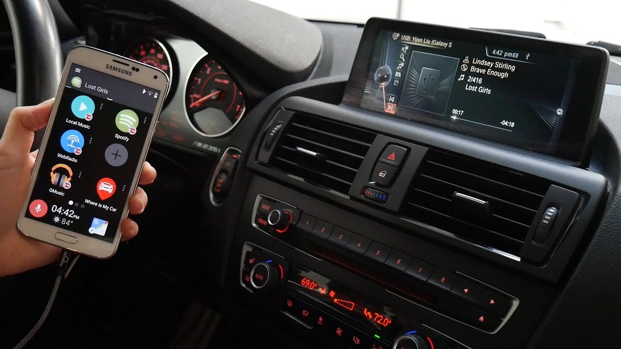 Listening to music in a BMW M with Wirelinq Android Smart USB Cable and Samsung Galaxy