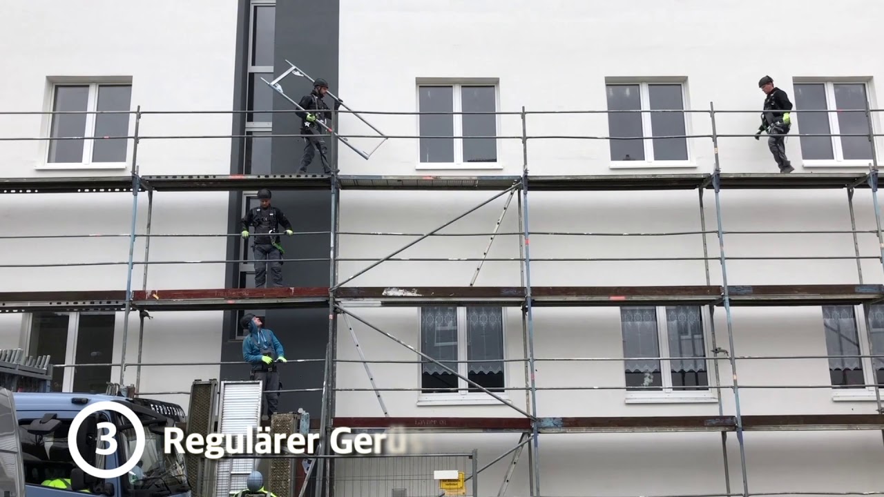 Erster Test mit Vorlaufkonsole und -geländer im Gerüstbau