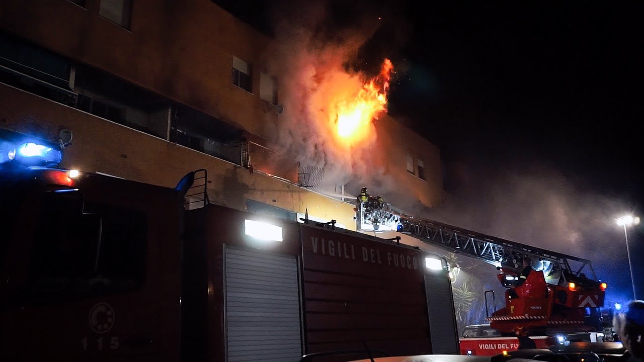 Incendio divora appartamento ad ALBENGA - frazione SAN FEDELE