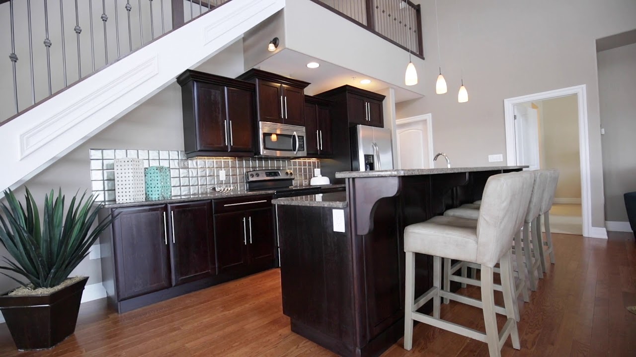 Sarnia Real Estate - Andrew Bain - 1550 Venetian Blvd Unit 308