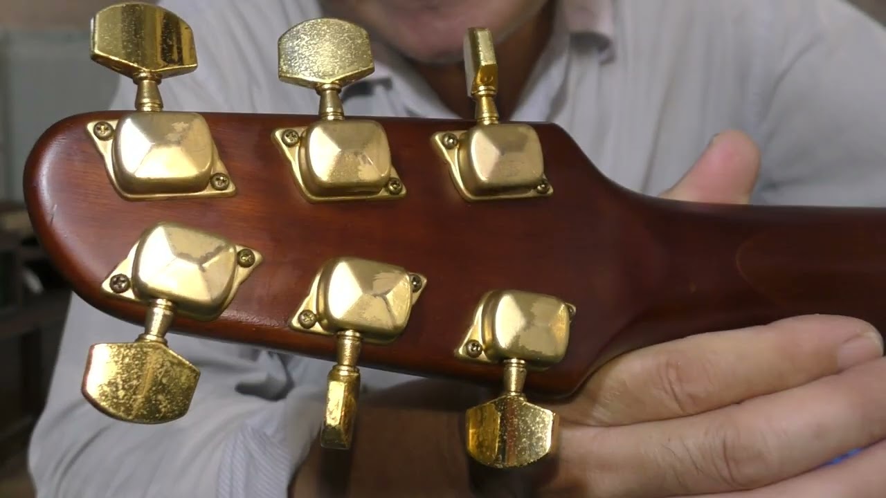 guitar  thương hiệu mỷ sản xuất tại nhật.guitar craftman star of america..dáng khuyết .giá 1tr800k
