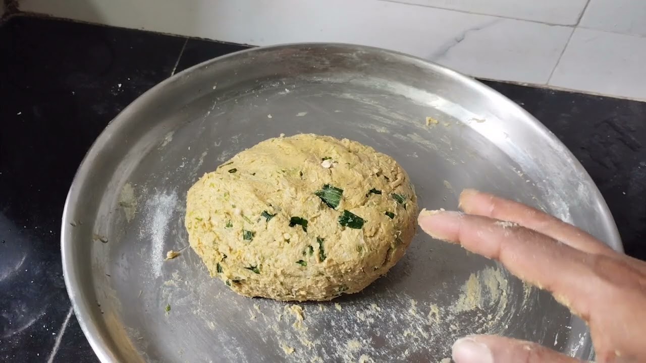 दुधी भोपळा थालिपीठ 😋| दुधी भोपळ्या पासून बनवलेली  आगळीवेगळी  रेसिपी   Bottle Gourd Lauki Thalipeeth