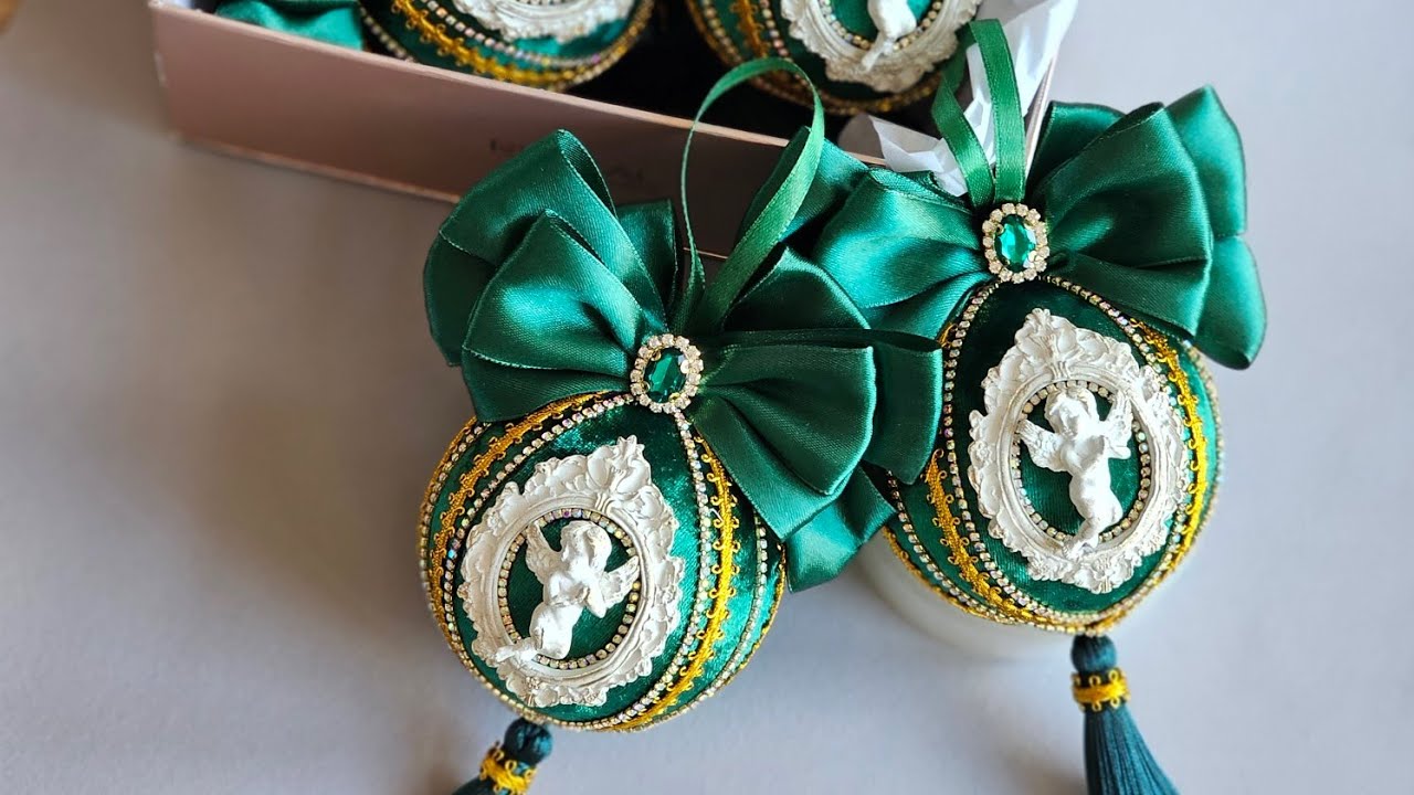 How To Make DIY Velvet Christmas Ornaments Decor #treedecor #bauble #velvety #clayvideos
