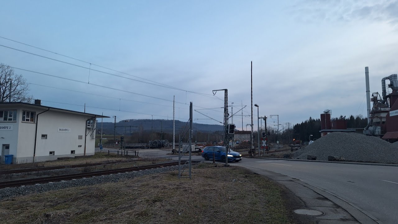 [XXL Video] Bahnübergang Goldshöfe, Aalener Straße - Mechanische Schranke mit LZW