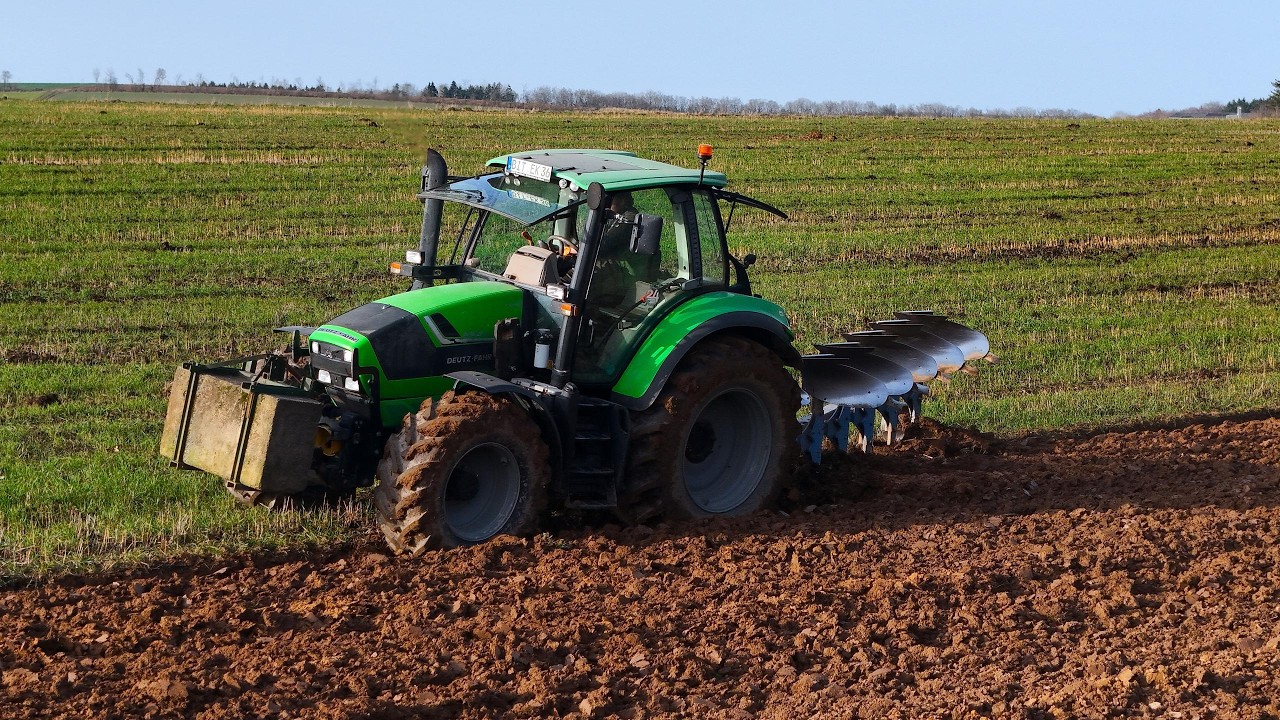 Winterbegrünung pflügen | Deutz-Fahr Agrotron 6160 P // Lemken Opal 140 | @Südeifel Agrar 2026