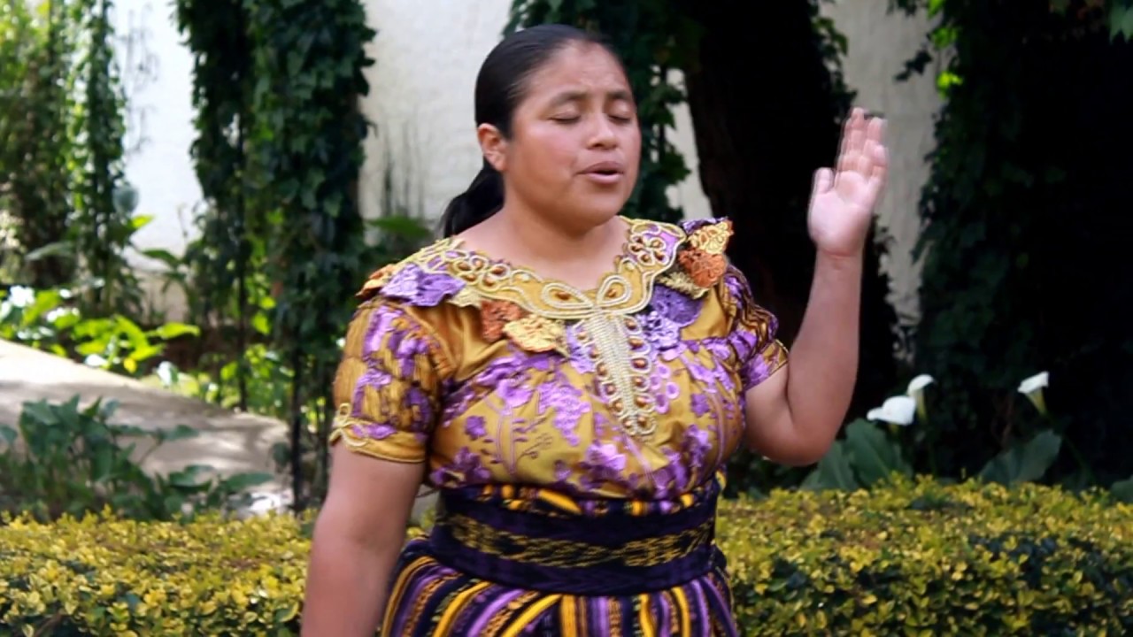 Solista Maria Estela López Pérez  Con la sombra de Pedro