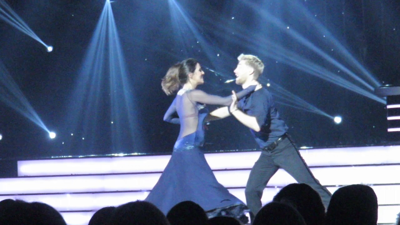 18.02.17 ~ Te amo ~Karine Ferri Yann-Alrick Mortreuil ~ Danse avec les stars Paris