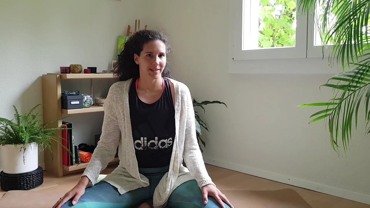 200h Online Element Yogalehrer*in Ausbildung - Teilnehmerin Sarah - M&auml;rz 2021 - Element Yoga