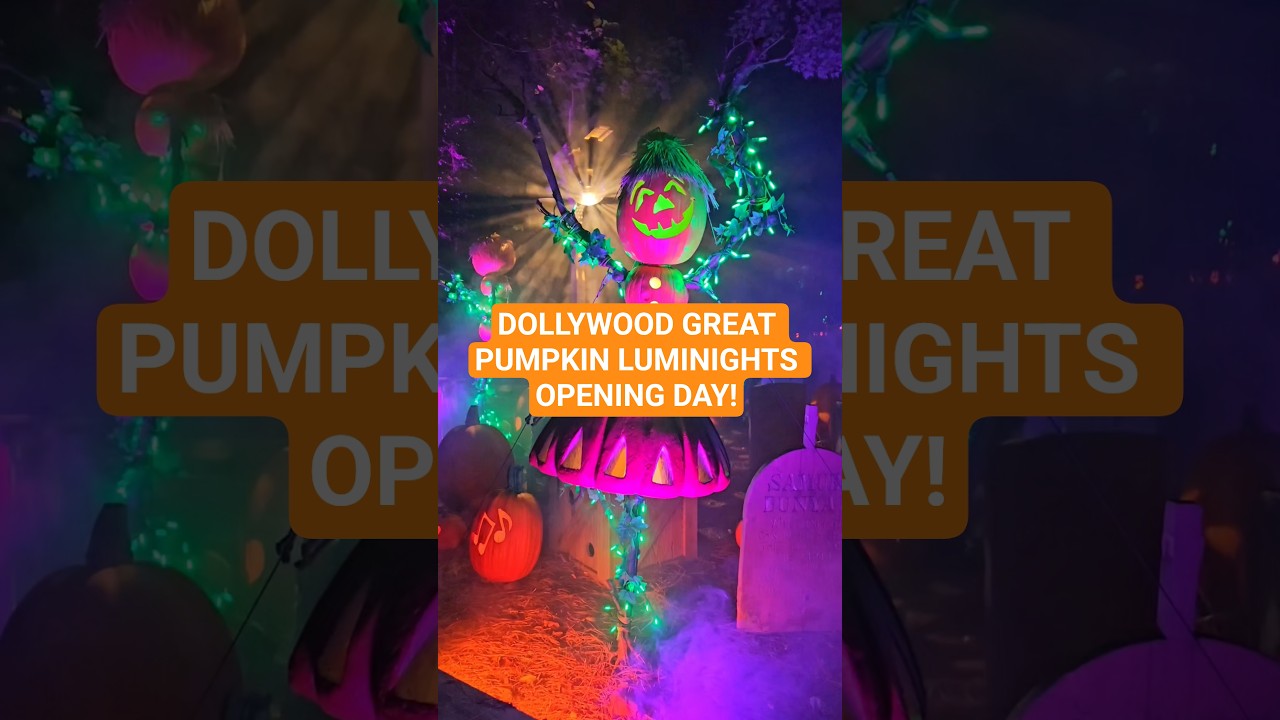 Новый фестиваль урожая в Долливуде, день открытия фестиваля Great Pumpkin LumiNights в Пиджен-Фор...