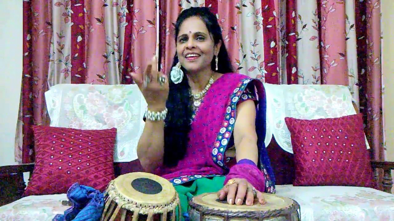 ये गीत सुनकर हंसोगे जरूर।।झरोखे ऊपर झांक आई ओ मोरी गुंइया / by smita_jain