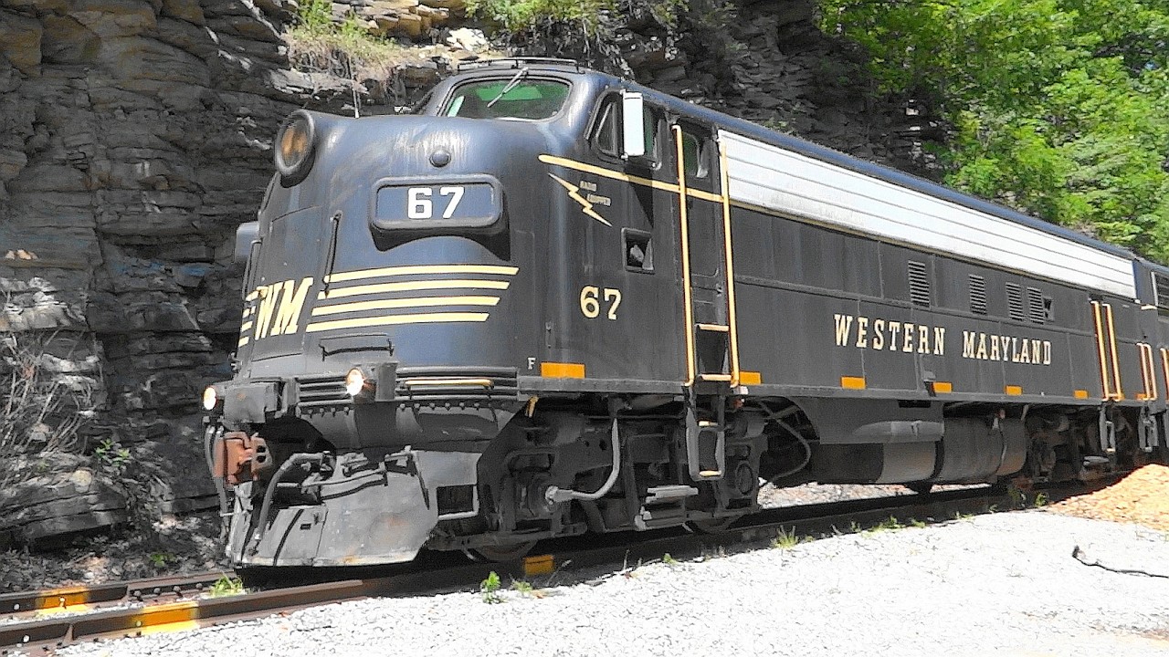Loud Leslie Horn on Durbin and Greenbrier Valley EMD FP7A #67 🔊🔊🔊🔊🔊