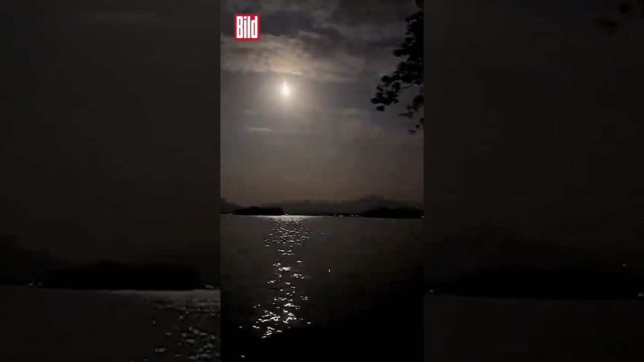 Meteorit verglüht als riesiger Feuerball #shorts