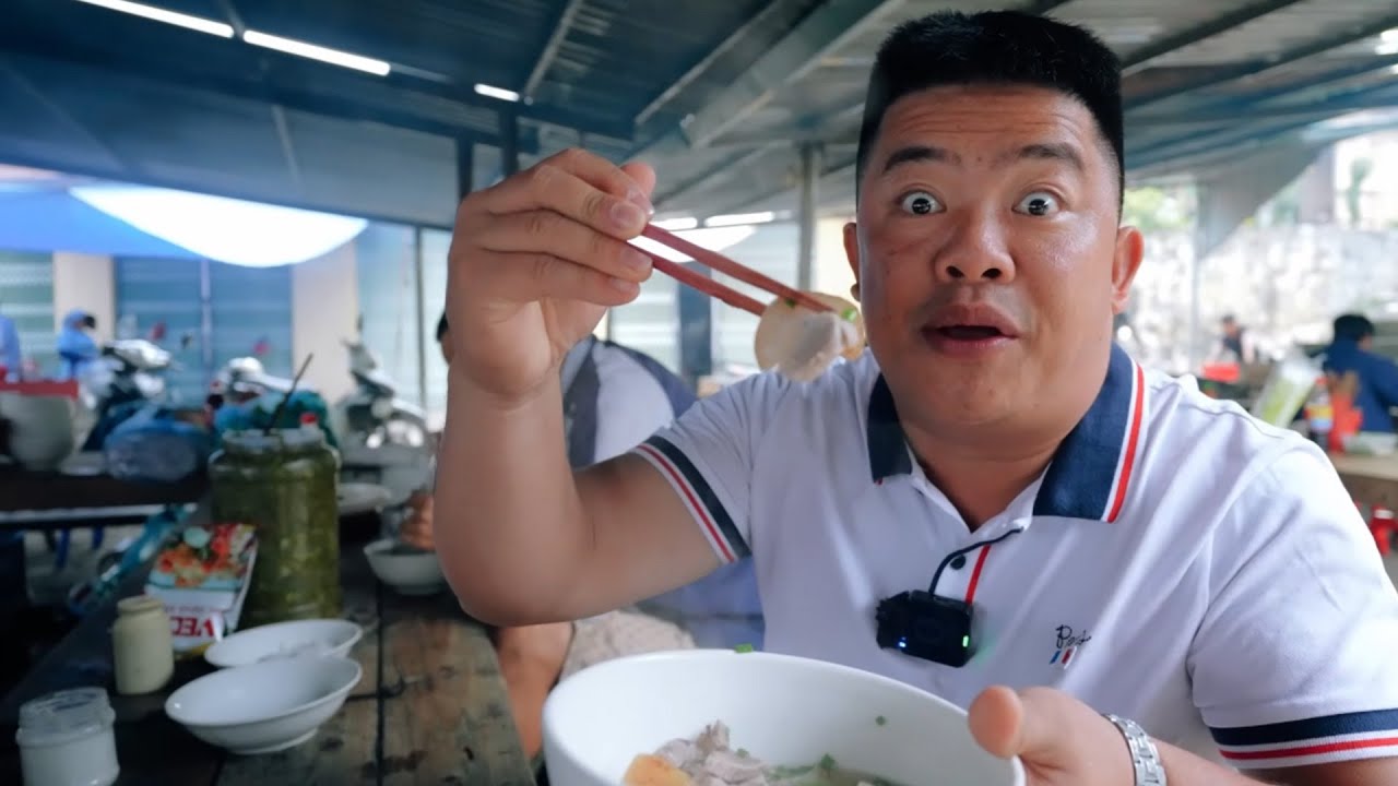 MUA HẾT CHÂN GIÒ LỢN ĐEN Ở CHỢ PHIÊN SIMACAI ĐEM VỀ NINH KHOAI LỆ PHỐ | CHỢ PHIÊN TÂY BẮC