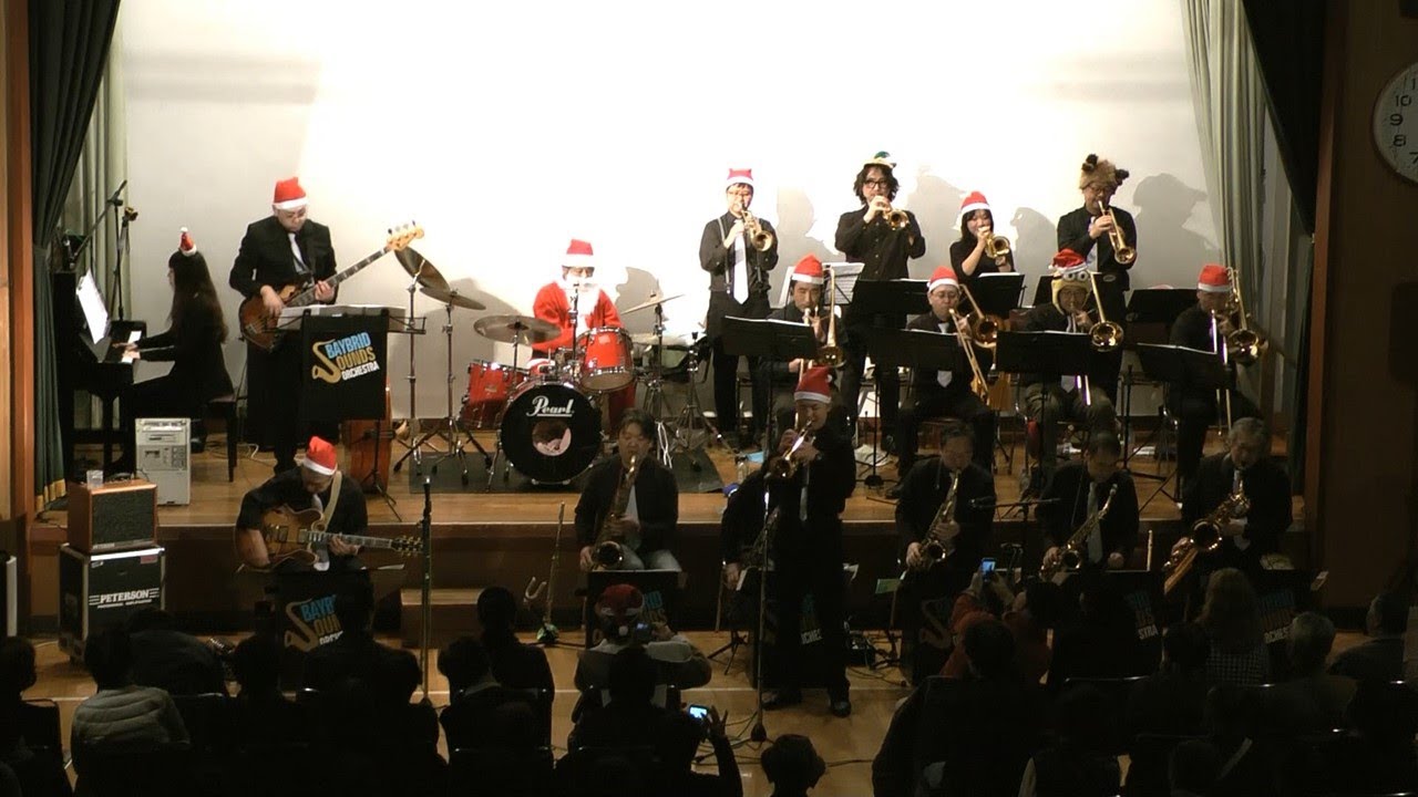 BACKROW POLITICS (Gordon Goodwin's Big Phat Band )