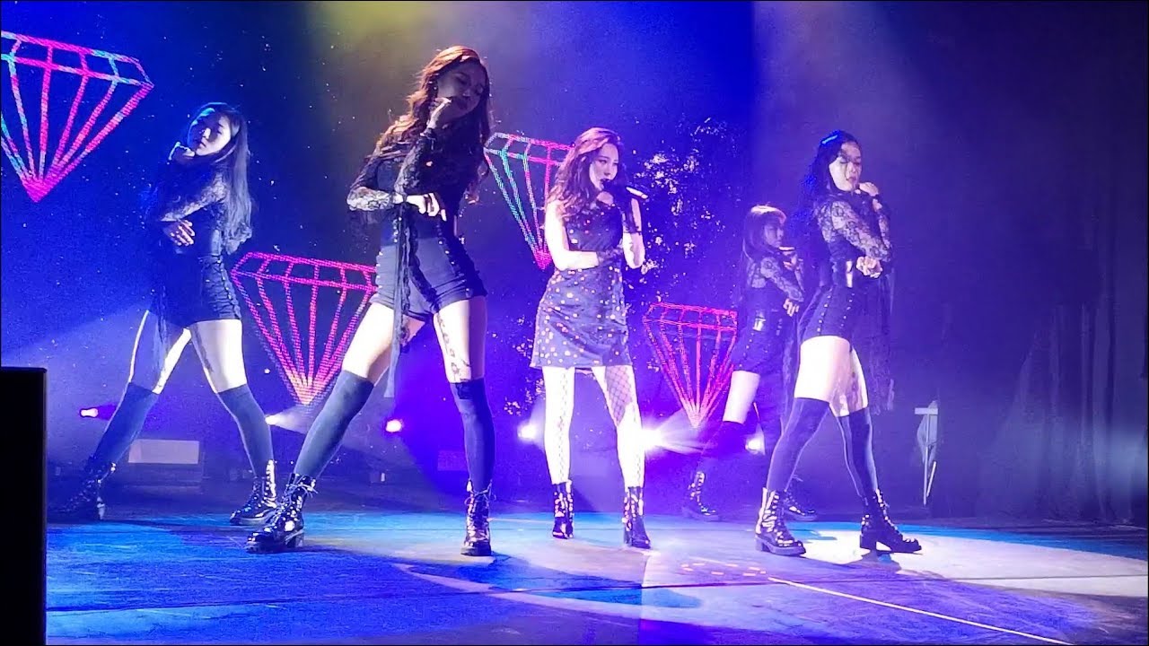 Sunmi - Who Am I (WARNING in VANCOUVER)