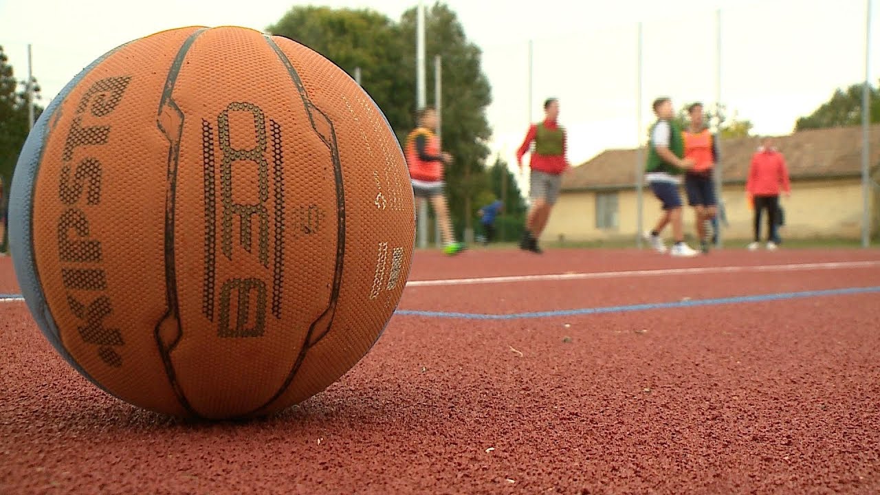 Átadták a Szandaszőlősi Iskola új sportudvarát  2018.10.02.