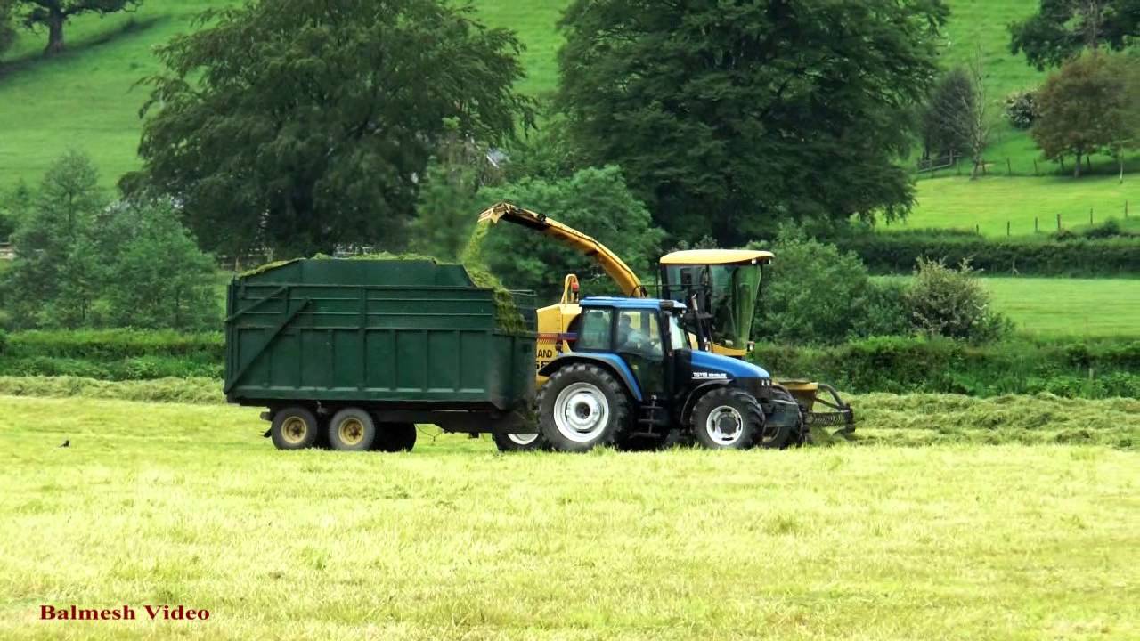 Silaging with Classic New Holland FX58.
