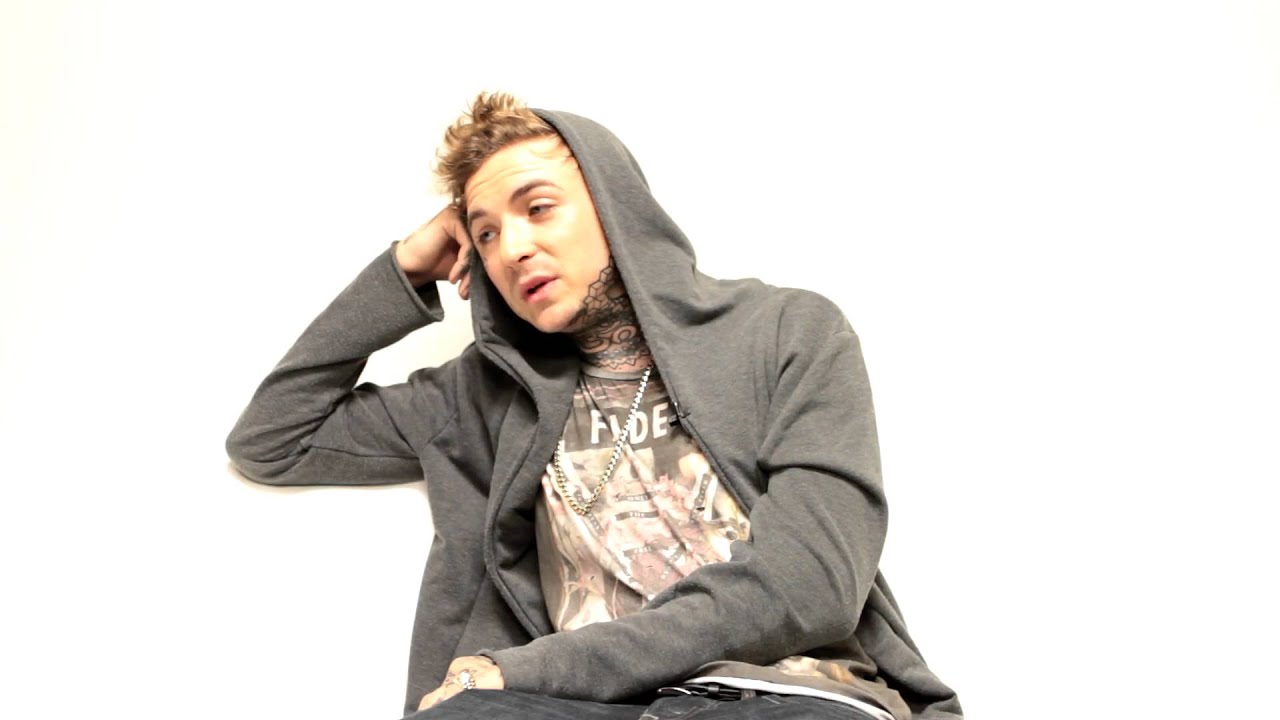 DO's and DON'Ts On A Riding A Motorcycle by Caskey
