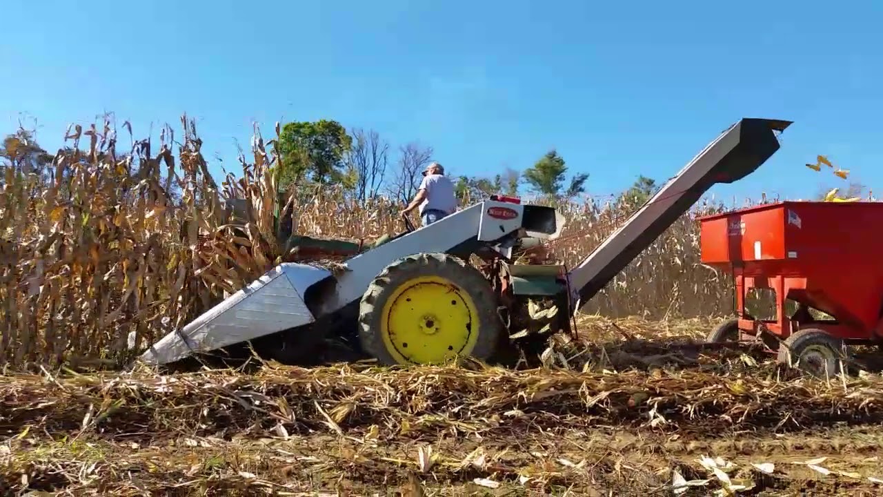 Two row corn picker