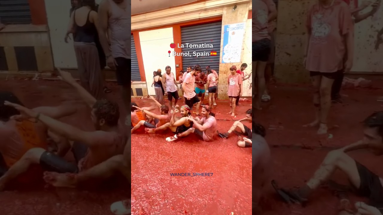 You can swim in tomatoes in this festival ! La Tomatina, Bunol, Spain