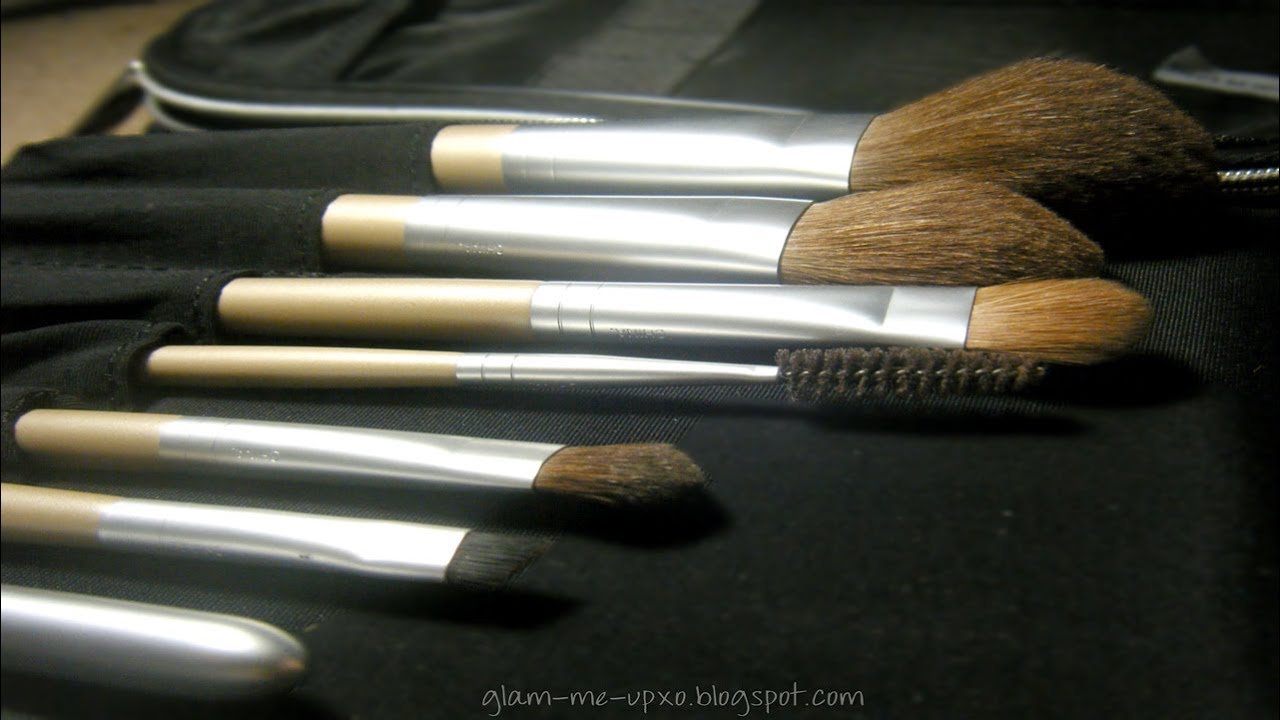 Review & Demo: Artistry Makeup Brushes