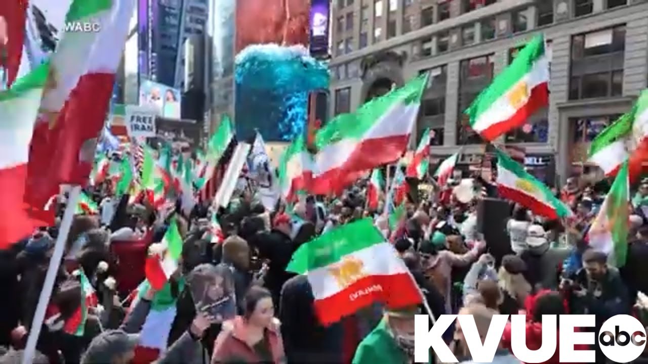 Hundreds gather in New York to support US strikes on Iran