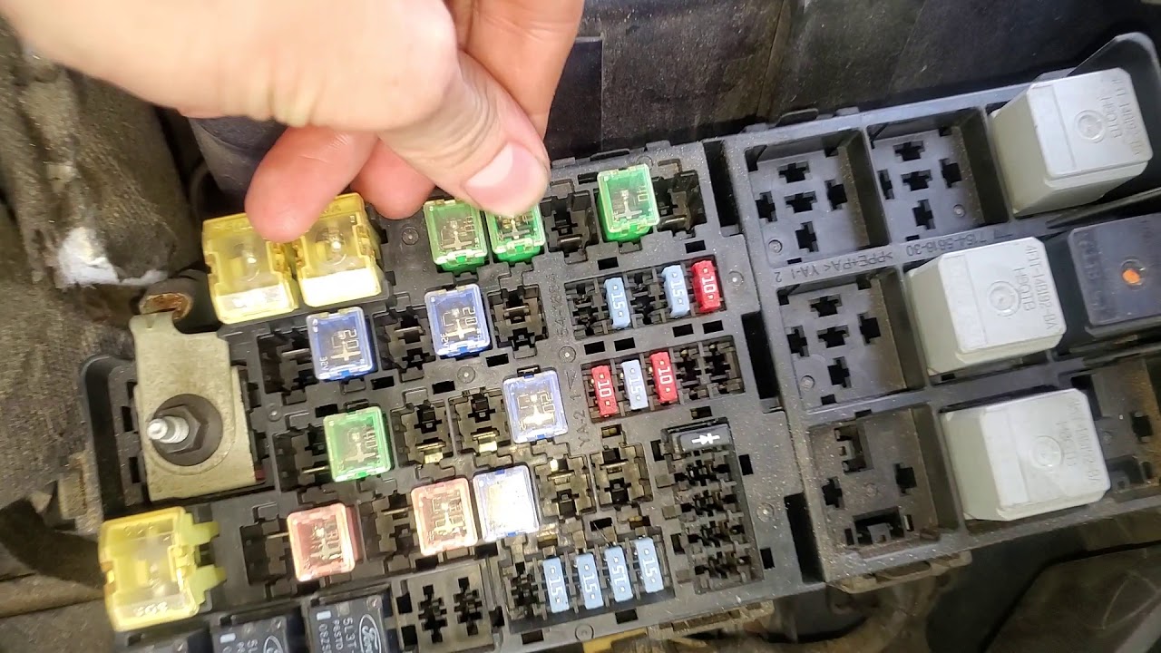 2007 Ford Fusion AC Relay and Fuse, Blower Motor Relay and Fuse location